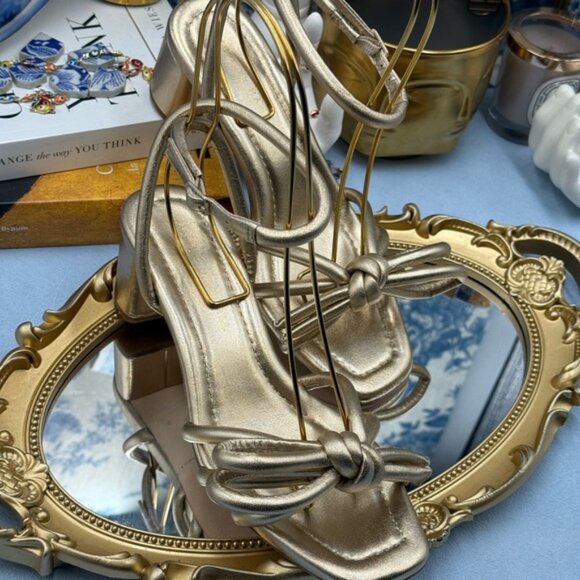 🆕 LOEFFLER RANDALL 🧿 NWOB Mikel Leather Bow Heel Sandal, Gold Leather - Sz 6.5 - Picture 7 of 16